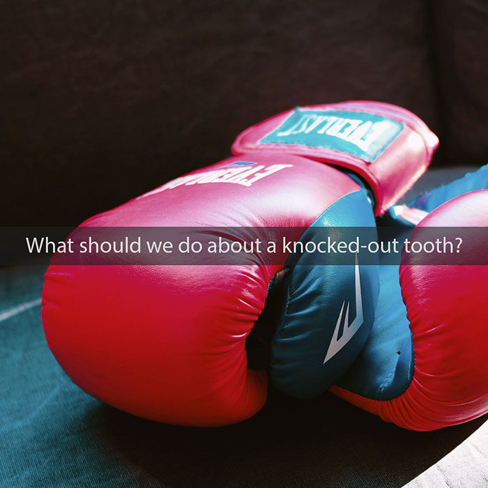 knocked-out-tooth-2021_700.jpg
